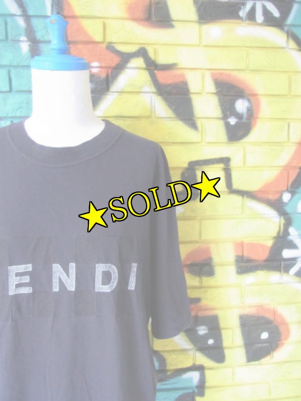 画像1: [USED]-90's【FENDI】LOGO EMBROIDARY T-Shirts (1)