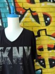 画像3: [USED]-2k's【DKNY JEANS】MANHATTAN LOGO PRINT V NECK T-Shirts (3)