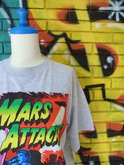 DEAD STOCK]-90's【giant】“MARS ATTACK !” PRINT T-Shirts - PA
LE